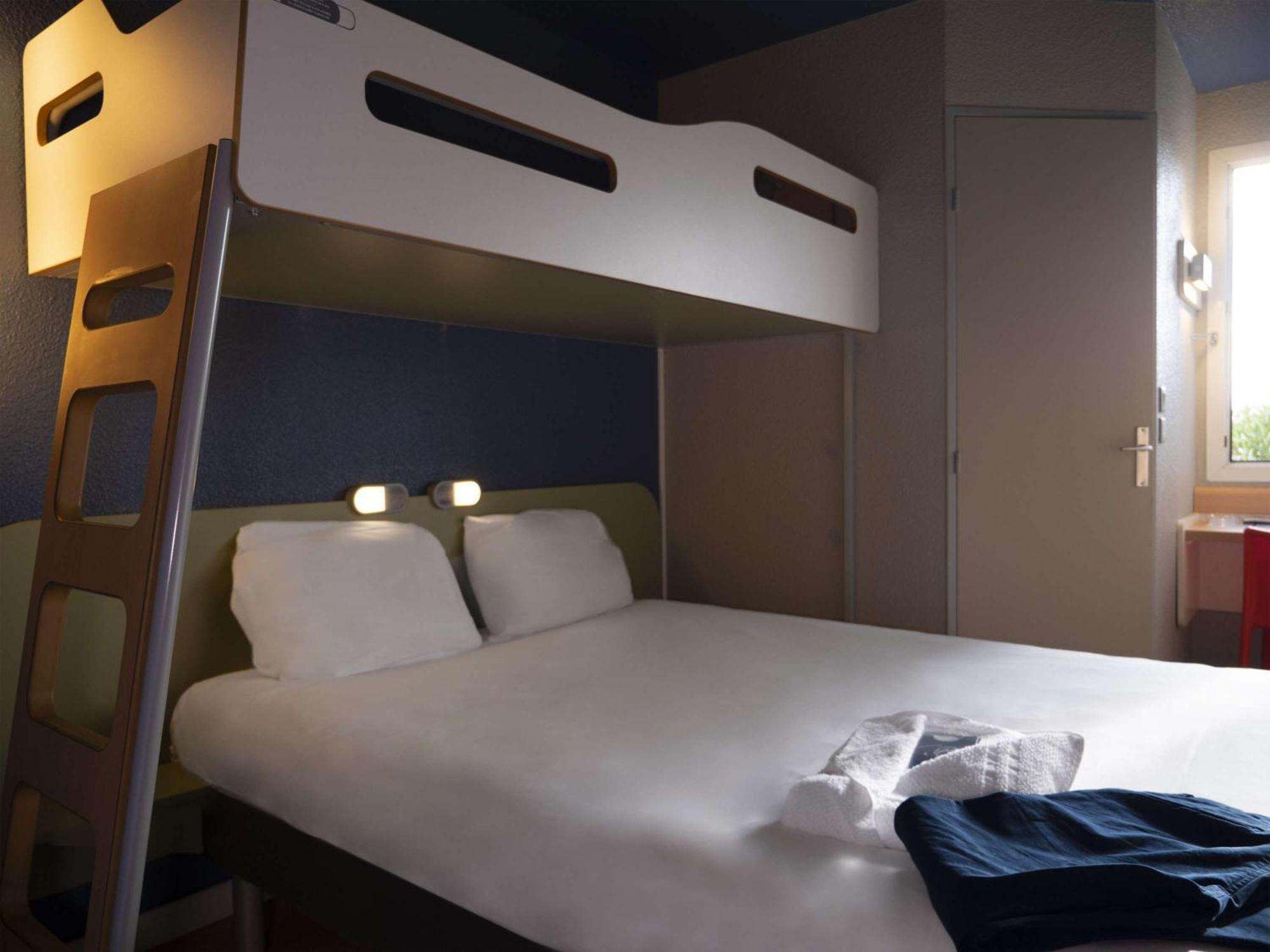 Ibis Budget Arles Sud Fourchon Exterior foto